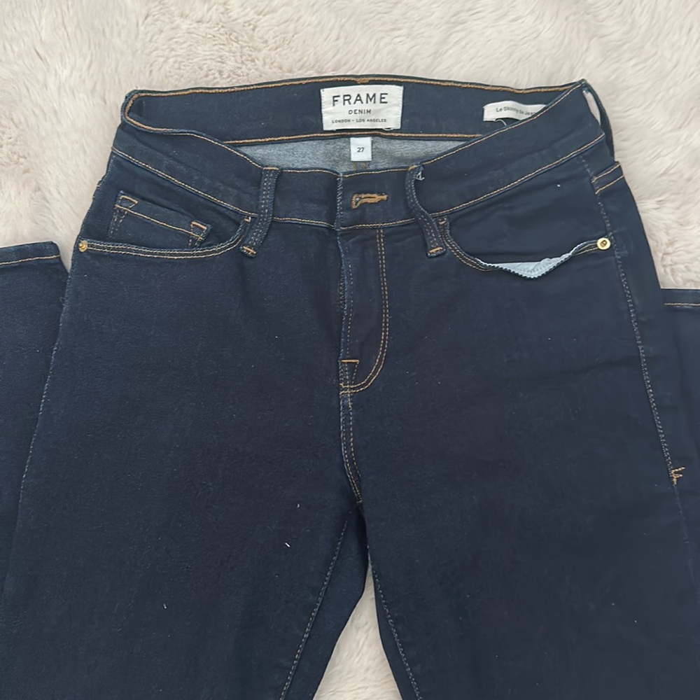 NWOT FRAME SKINNY DARK DENIM JEANS